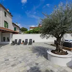 Holiday Home Villa Lucky By Interhome