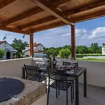 Holiday Home Villa Lucky By Interhome