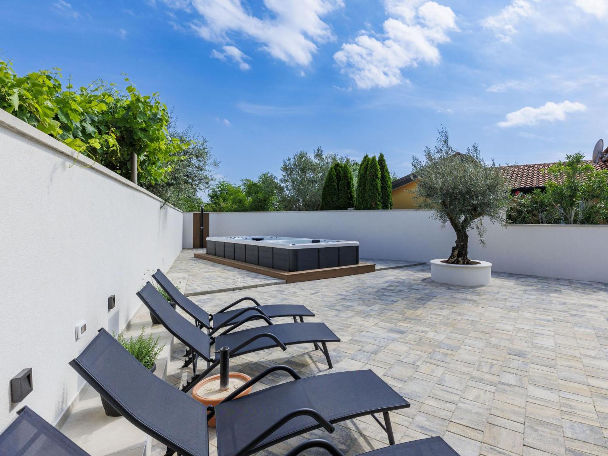 Ferienhaus Lucky By Interhome Poreč